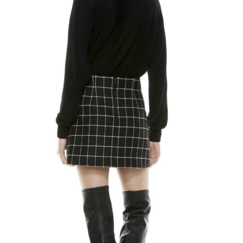 Alice + Olivia Mini Skirt Houndstooth Plaid Black White Women 10 Academia Preppy - Picture 4 of 11